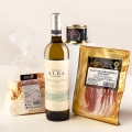 Gourmet Delight: Verdejo Wine and Snacks Set