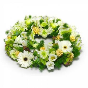 Corona di Fiori Bianchi