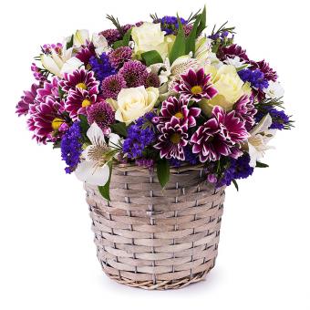 Panier Champêtre : Roses et Fleurs de Saison