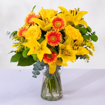 Lumière: Rosas, Lirios y Gerberas