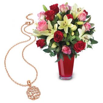 Rosas, lirios y collar de Follie Follie