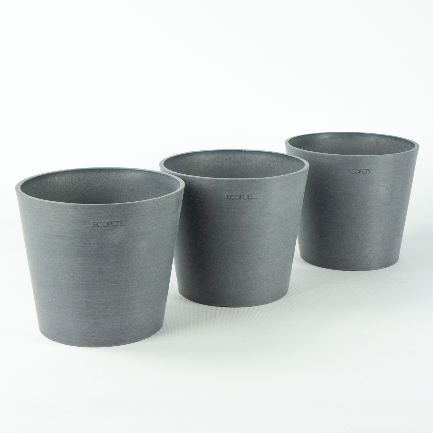 Trío Macetas Eco Stockholm Gris Oscuro 5eca744ce7d3b214751331.jpg